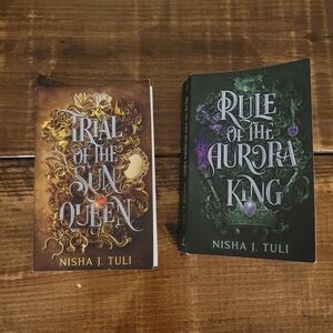 Trial of the Sun Queen and Rule of the Aurora King book set